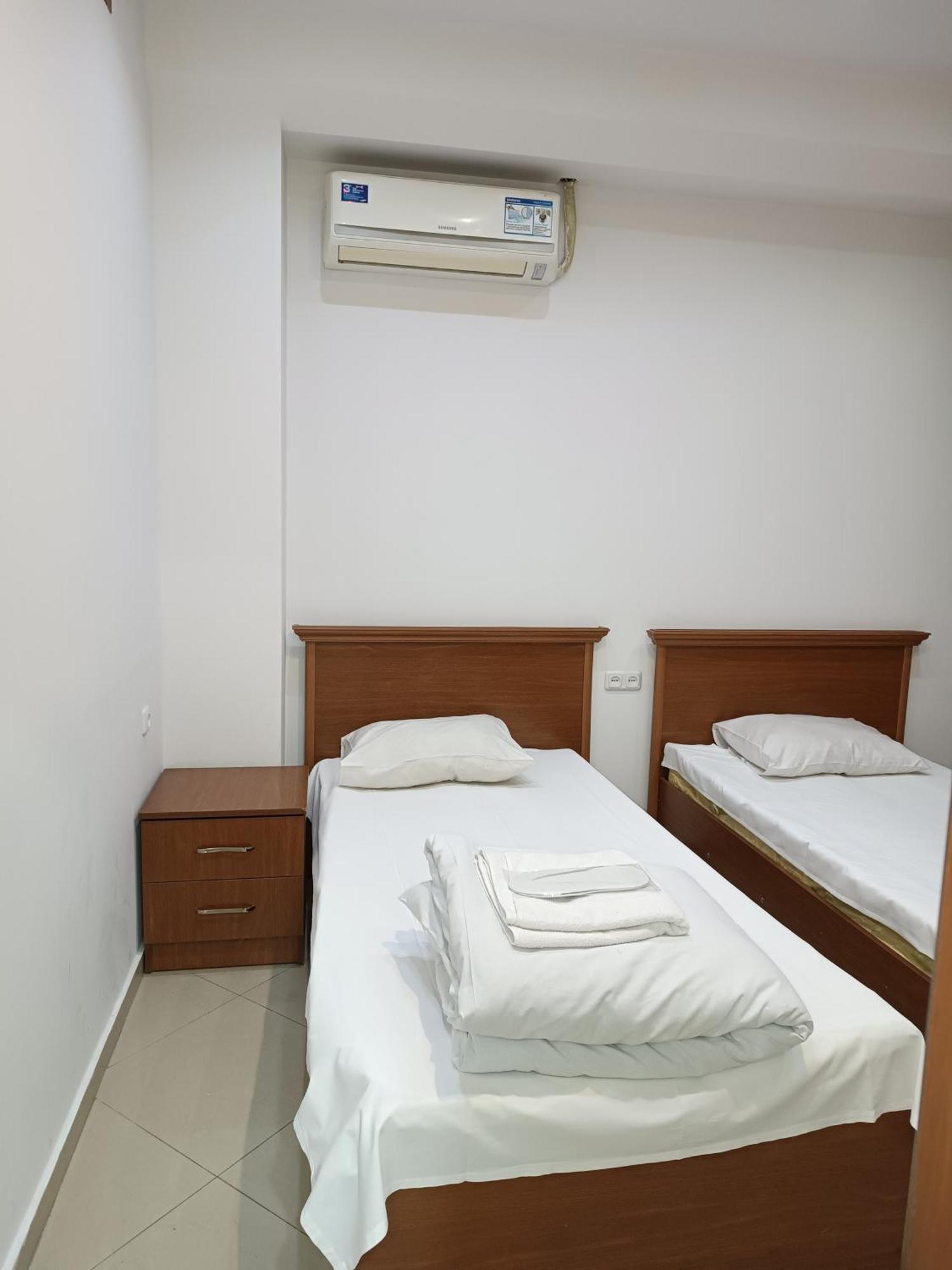 Rent Inn Yerevan On Sakharov Square Exterior foto